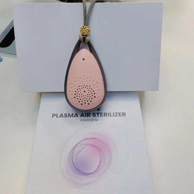 96 X 56 X 33mm Φορητά φίλτρα αέρα για το σπίτι 850mAh 0.2W Καθαριστή αέρα για το λαιμό