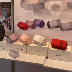 Προσαρμοσμένο δεκτό καθαριστή αέρα αυτοκινήτου με ρεύμα 100mA, καθαρό βάρος 0,29kg και διάρκεια ζωής κινητήρα 4000 ώρες